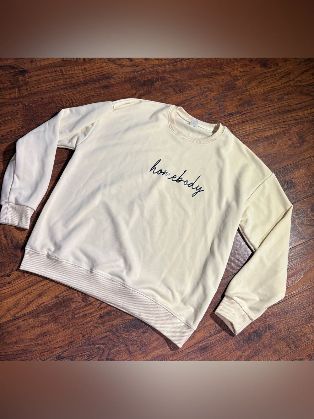 No brand women’s size L Homebody crewneck